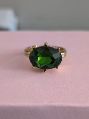 Gold Ring with Deep Green Oval Stone